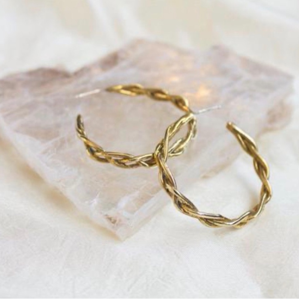 Dea Día braided gold hoops made of polished brass purchased off Garmentory